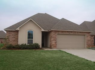 109 Rocky Ridge St, Youngsville, LA 70592