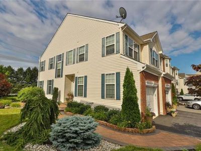 5352 Spring Ridge Dr E, Macungie, PA, 18062