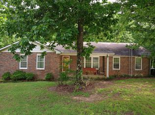 195 Burton Rd, Tuscumbia, AL 35674