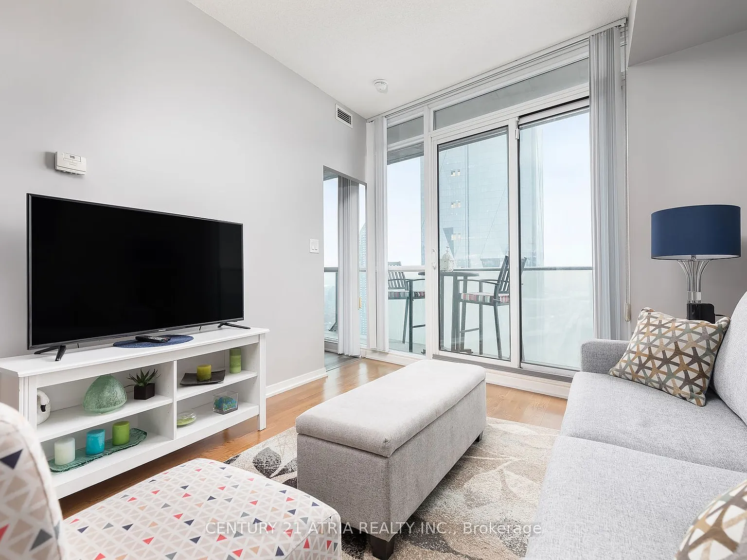 2 bed, $2,900 — Photo 2