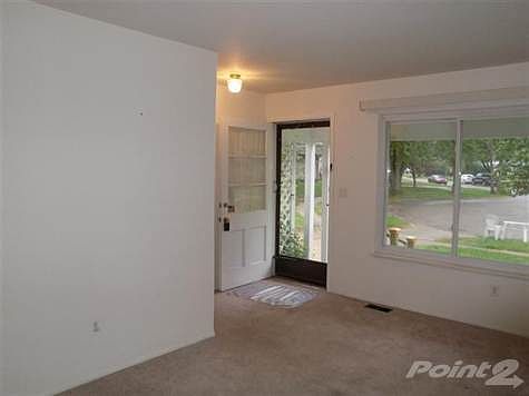 1st image of 806 Knollwood Ct