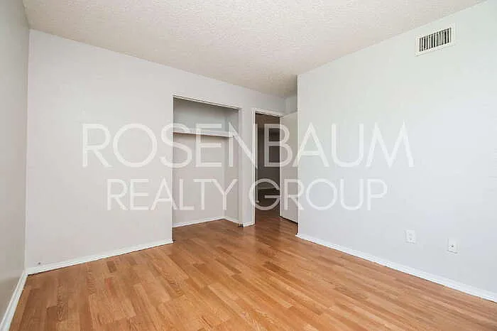 1050 W University Dr #201 — Photo 11