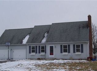 42 Kimberly Dr, Enfield, CT 06082