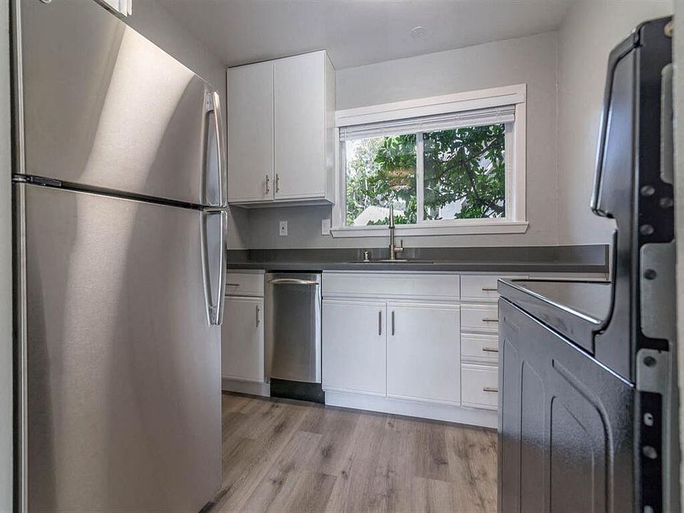 1st image of 120 Bulkley Ave #5090826