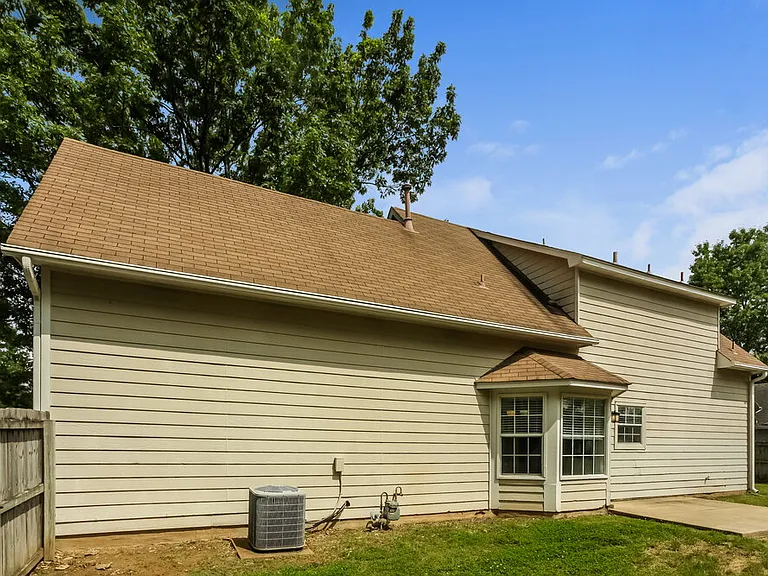 1271 Breezy Gate Dr — Photo 17