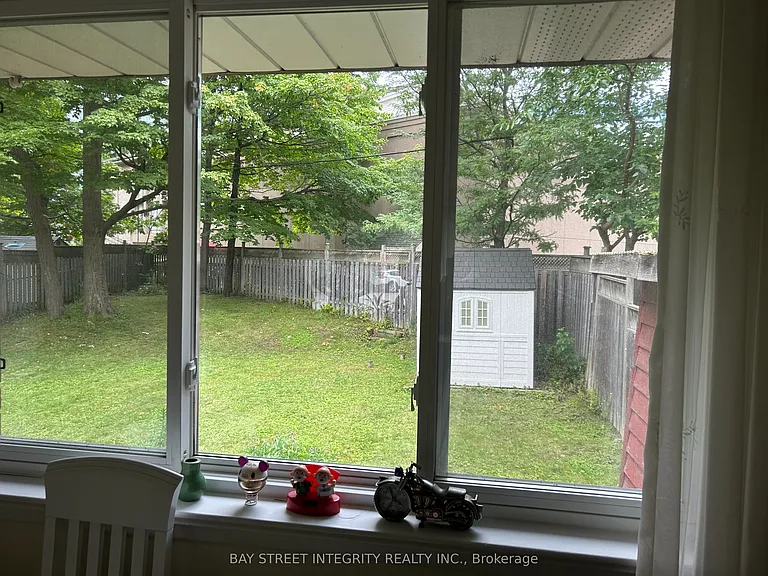 16 Highhill Dr — Photo 4