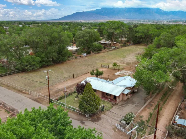 7402-7404 Guadalupe Trl NW, Albuquerque, NM 87107