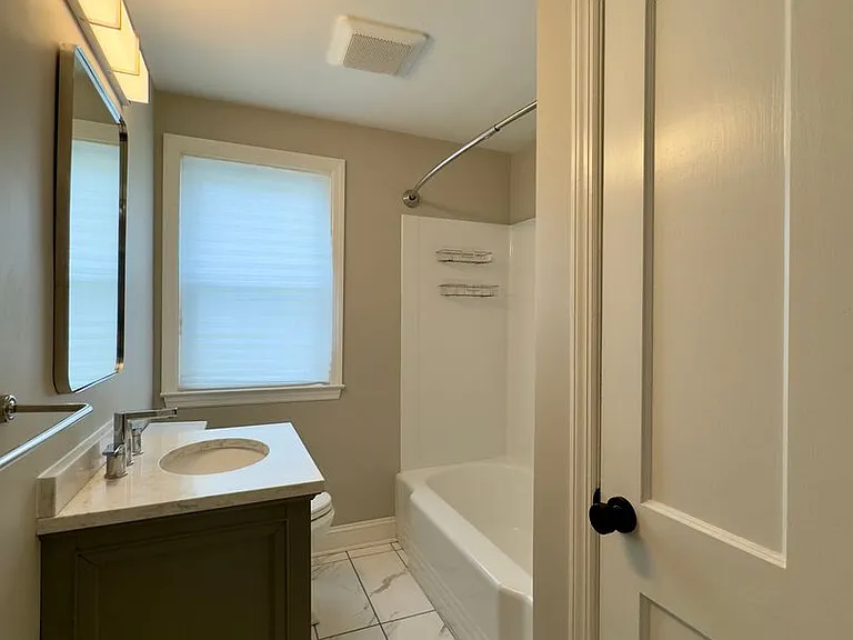 205 Sipple Ave — Photo 17