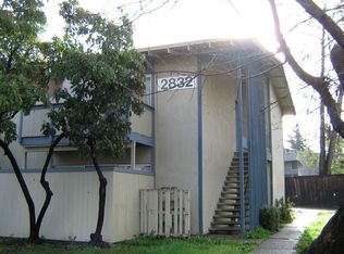 2832 Apple Valley Ln, Santa Rosa, CA 95403