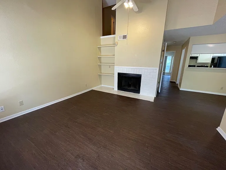 2110 Rio Grande St #308 — Photo 4