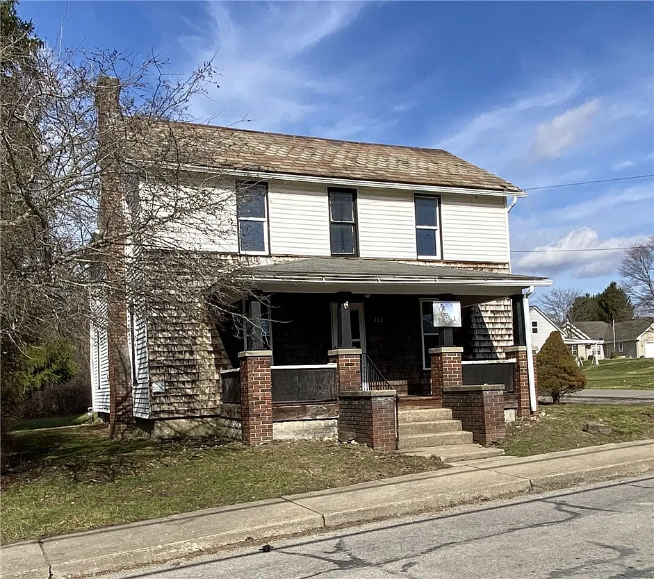 302 W Cooper St photo 1