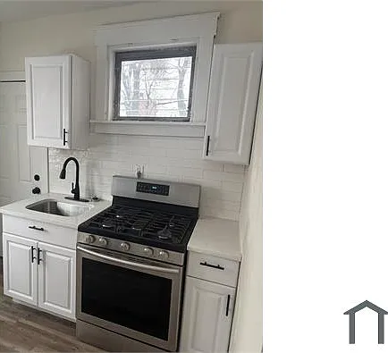115 E 21st St — Photo 8