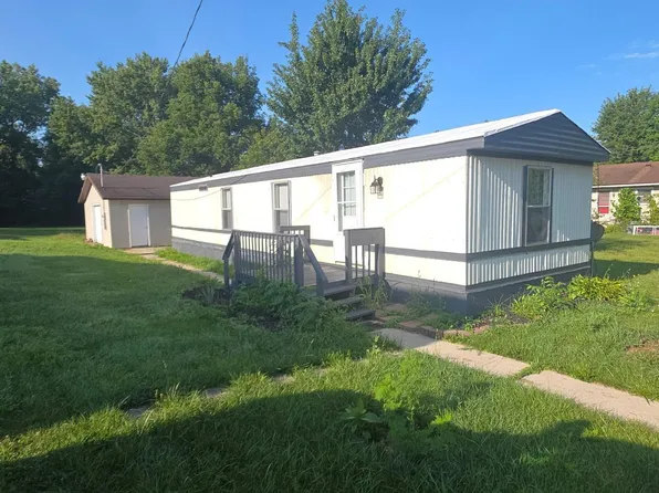 612 E 4th St, Hartford City, IN 47348