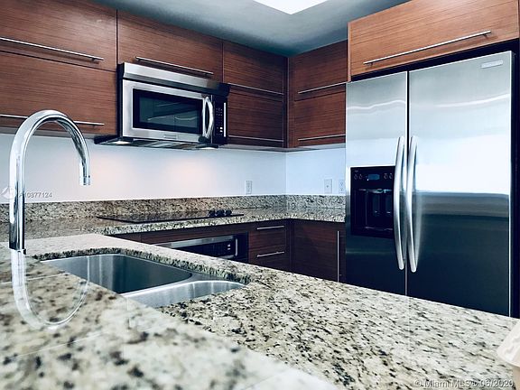 5th image of 2681 N Flamingo Rd APT 2006S