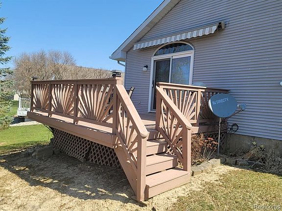 2nd image of 11700 Hawthorne Glen Dr