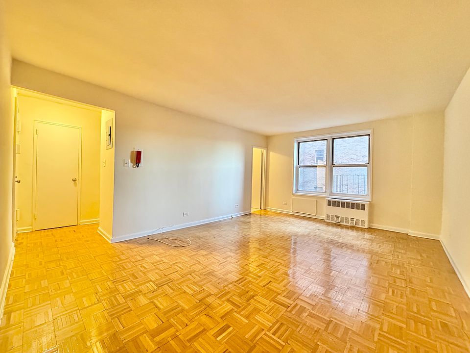 1st image of 142-19 Barclay Ave #5R