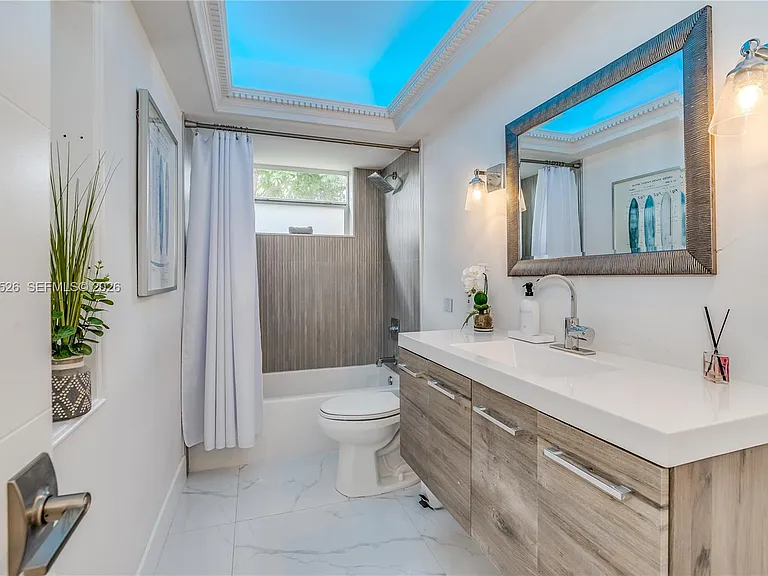 4212 Van Buren St — Photo 20