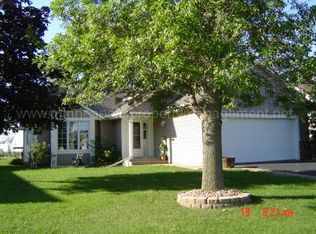 9461 Indian Blvd S, Cottage Grove, MN 55016