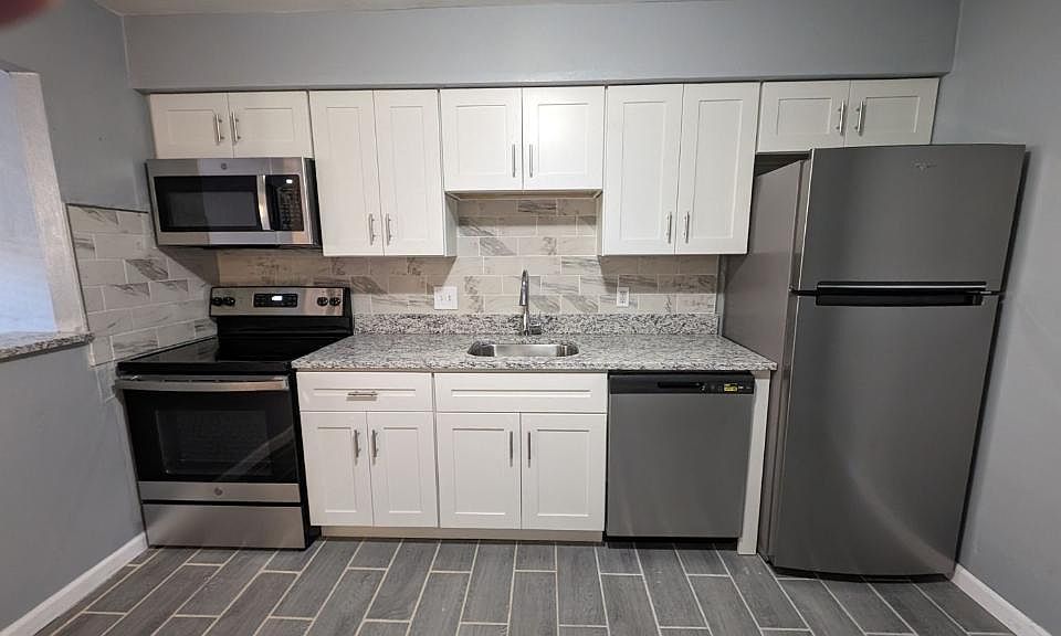 1st image of 7230 Southwest Ave APT 9