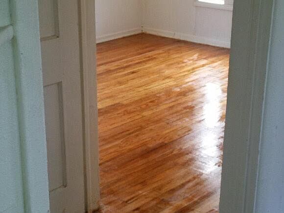 2nd image of 4345 Ector Ave