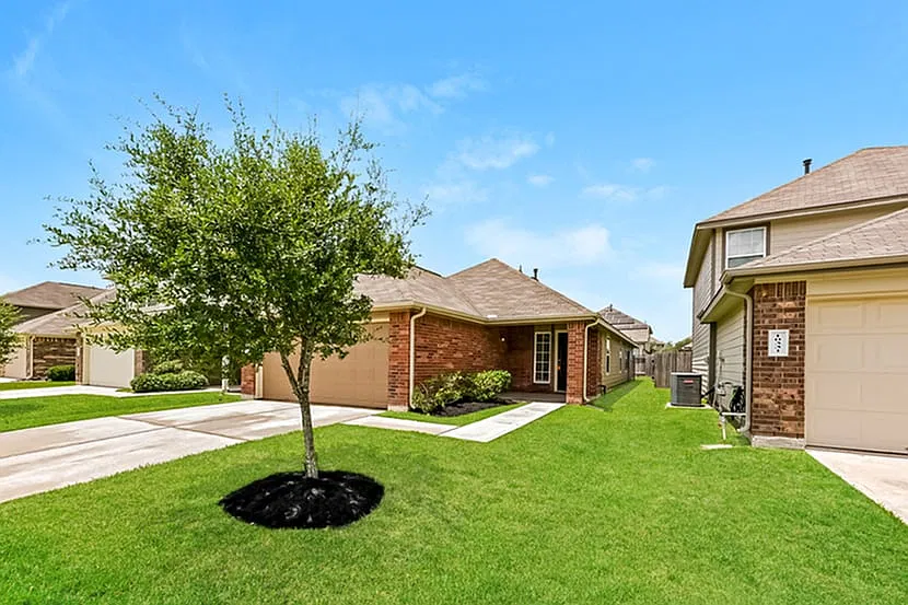 Evergreen Villas — Photo 3