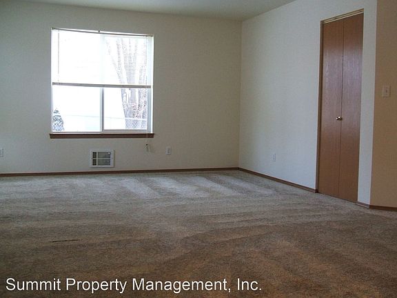 3rd image of 1917 Mount Ave APT B