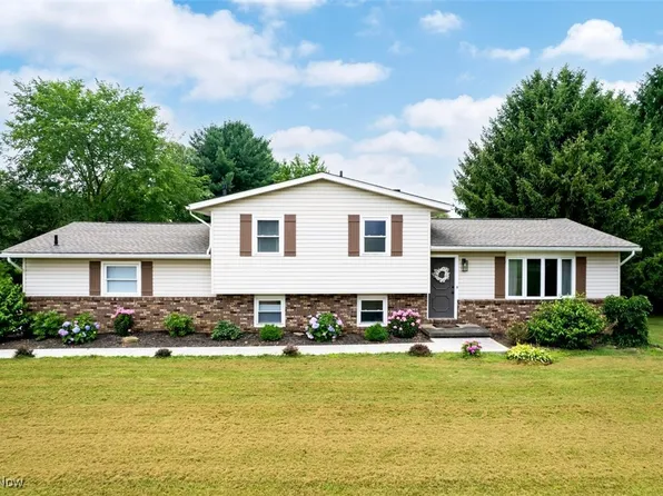 18259 William Dr, Doylestown, OH 44230