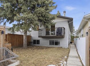 1407 E 44th St SE #A, Calgary, AB T2A 5E6