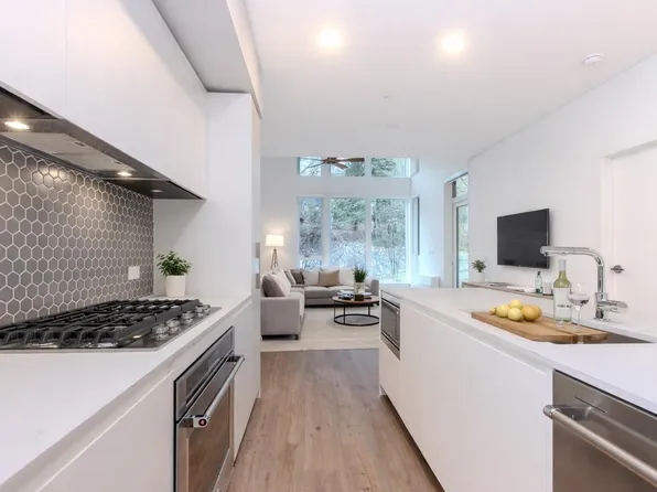 1504 Scott Cres #610, Squamish, BC V8B 1G4