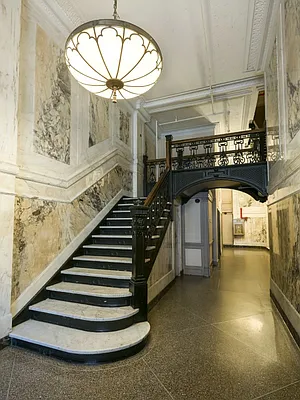 Sold by Sotheby's International Realty | media 6