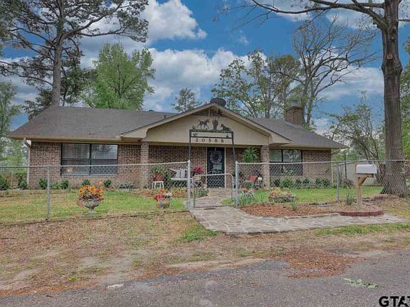 4th image of 20588 Pine Dr