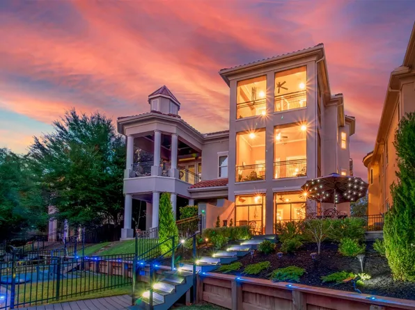 114 La Vie Dr, Montgomery, TX 77316