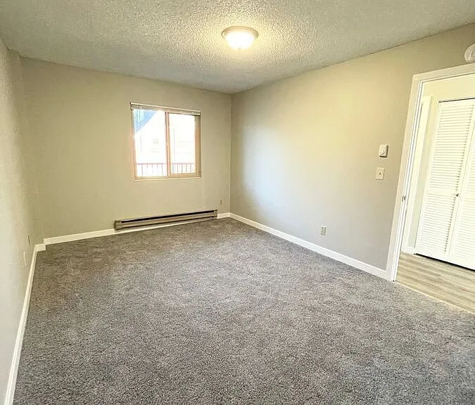 5200 University Way NE #402 — Photo 16