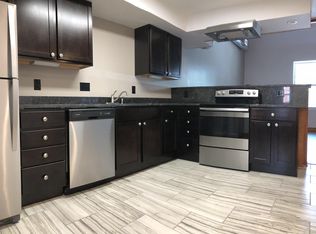 320 S 7th St #E, Leavenworth, KS 66048
