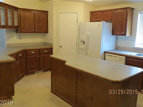 5th image of 2231 N 21st St W