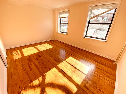 Rented by Voro, LLC | media 11