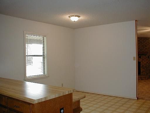 3rd image of 5368 Meadow Lark Dr