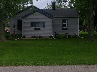 869 S West St, Beloit, WI 53511