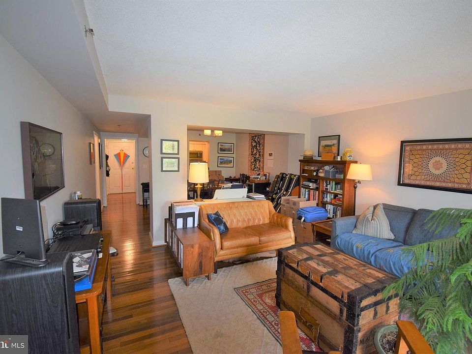 1st image of 610 N West St APT 308