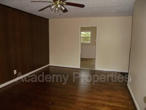 105 E Mimosa Dr Photo 1