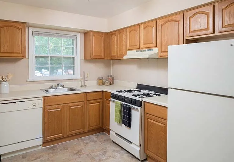 Rutherford Heights — Photo 11