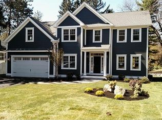 90 Dunster Ln, Winchester, MA 01890