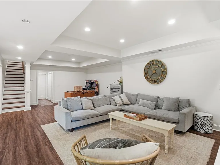 1792 Noble Dr NE — Photo 30