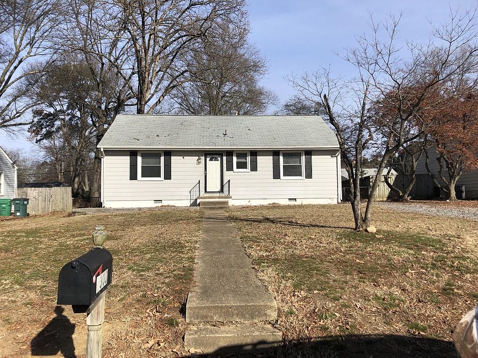 1st image of 2308 Lenora Ln