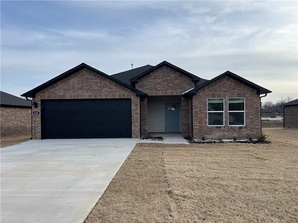 820 Picard Ave, Lowell, AR 72745