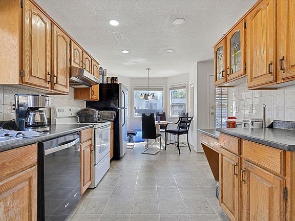 4th image of 8648 140th St