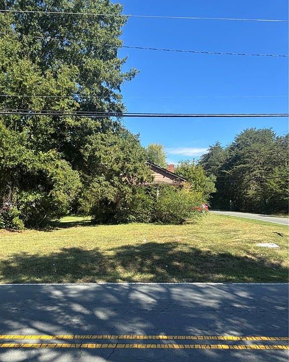 1st image of 1003 Sharpe Rd