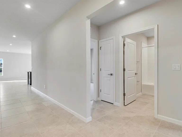 15404 SW American St — Photo 20