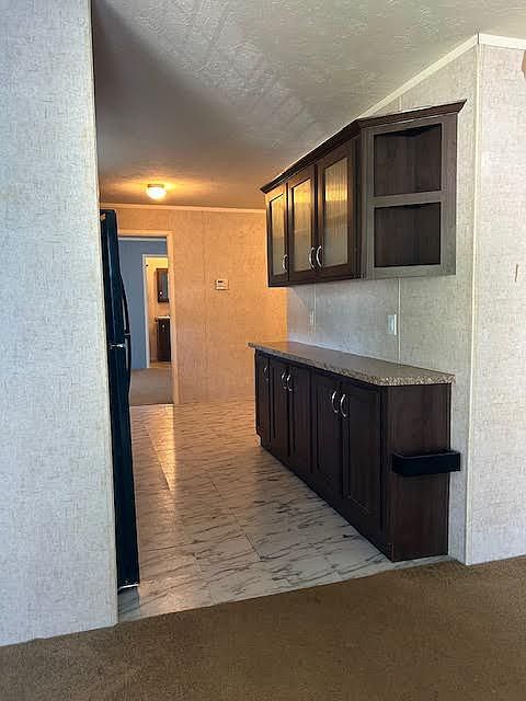 2nd image of 160 Maynard Cir