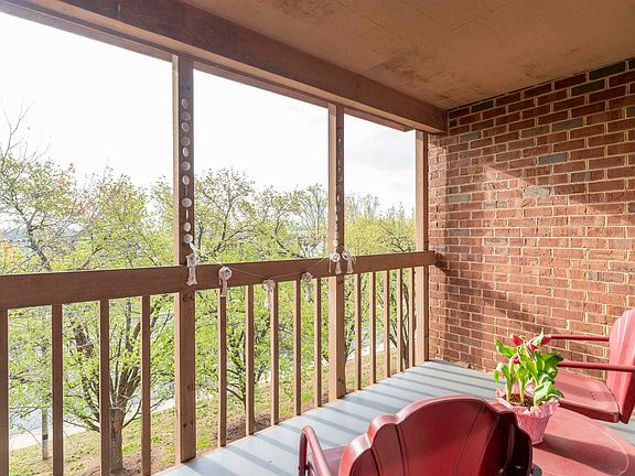 5th image of 116 Turtle Creek Rd APT 11
